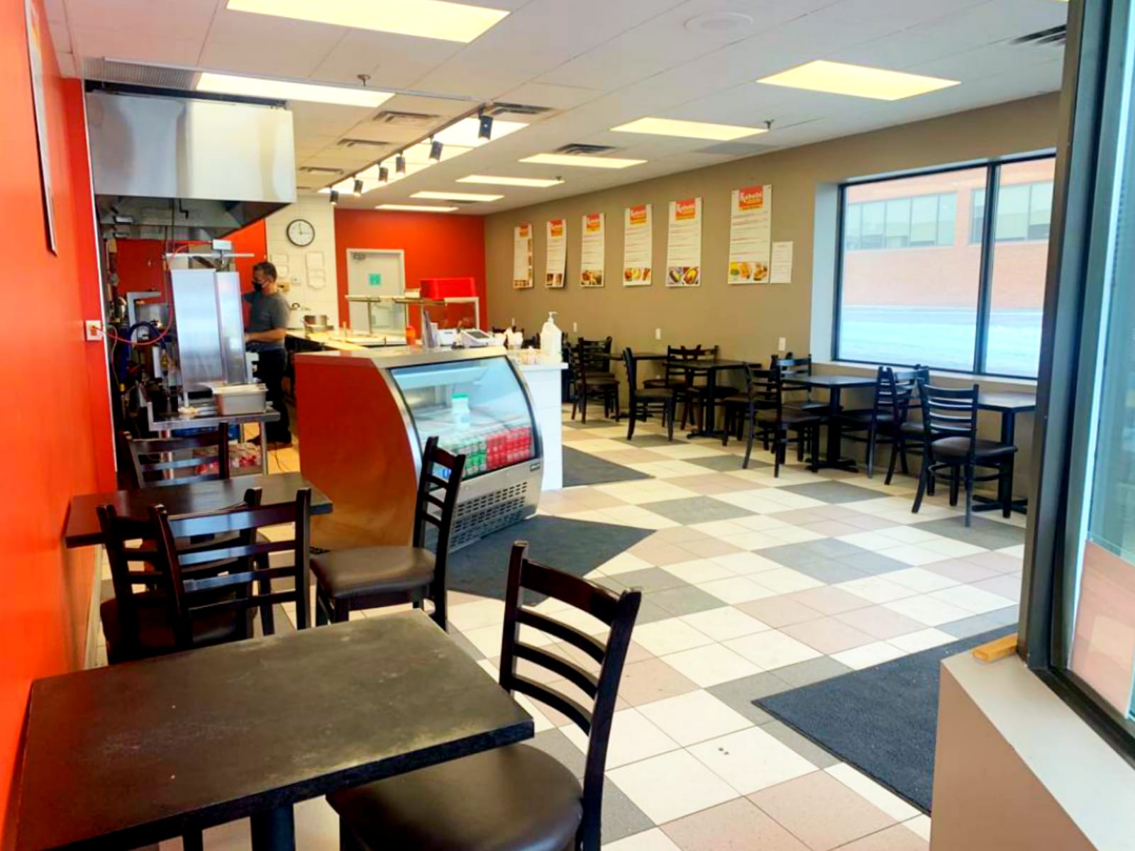 Barrie restaurant front side image