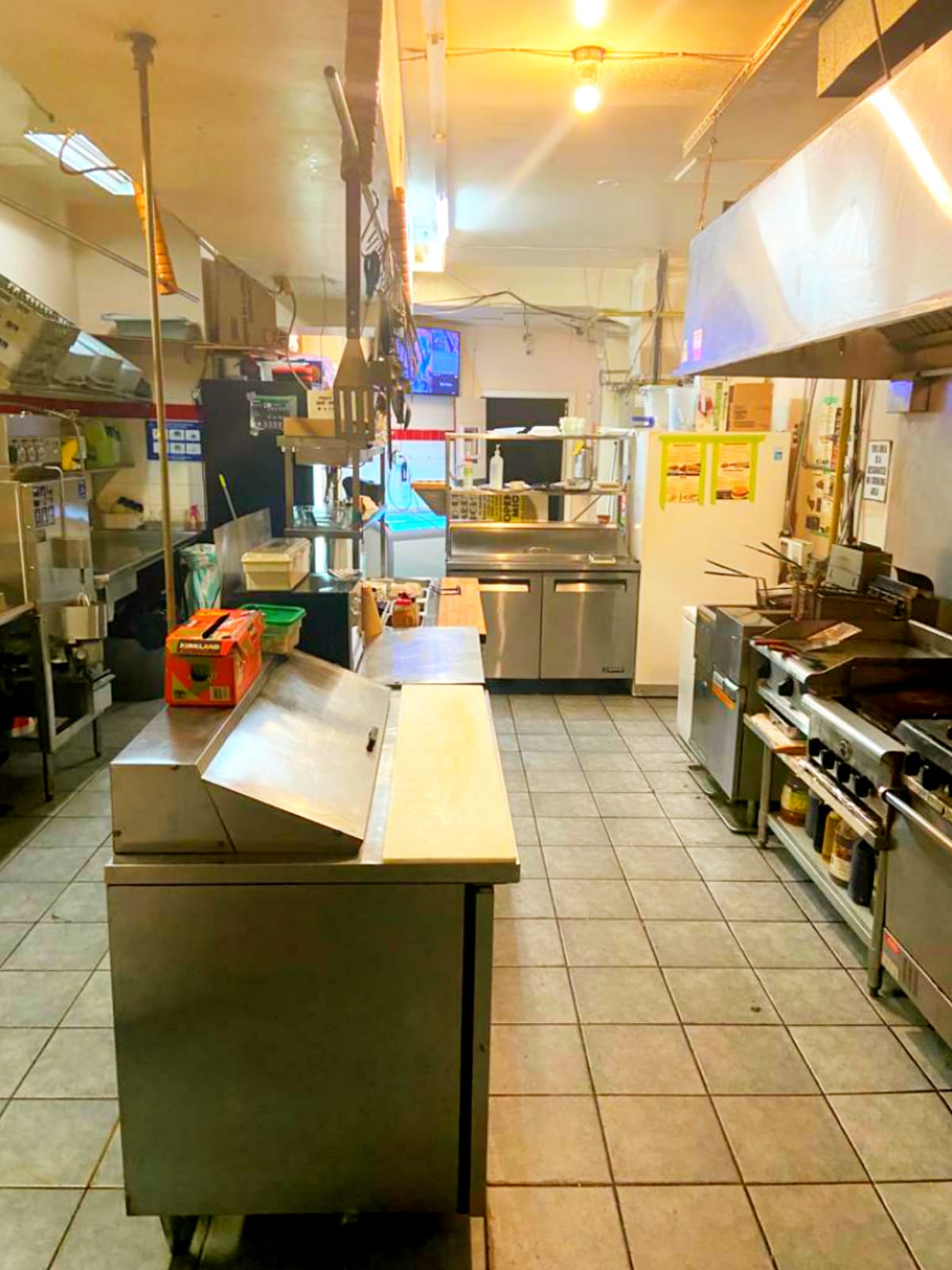 Kitchen side image 3