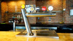 Dispenser of 4 Drinks