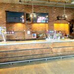 Restaurant selling slap with 2 lcd background