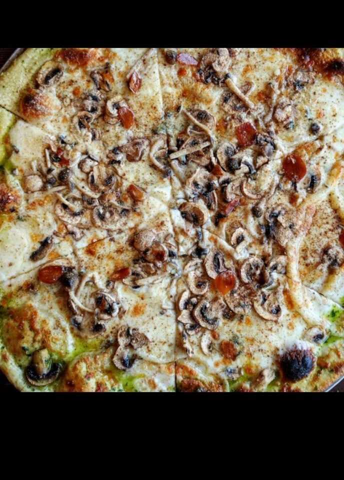 W5556837_9 Pizza Picture