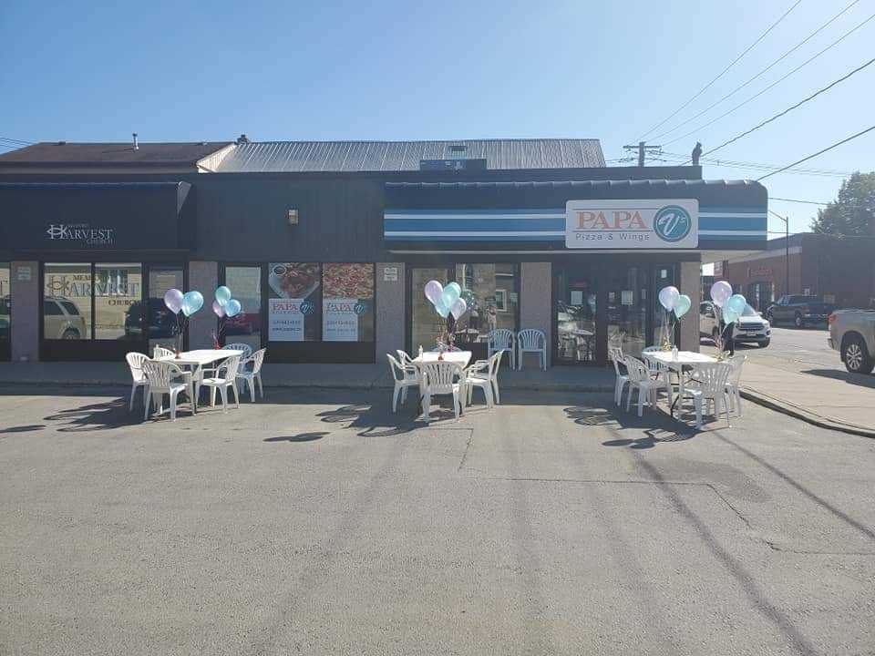 outdoor sitting in restaurant