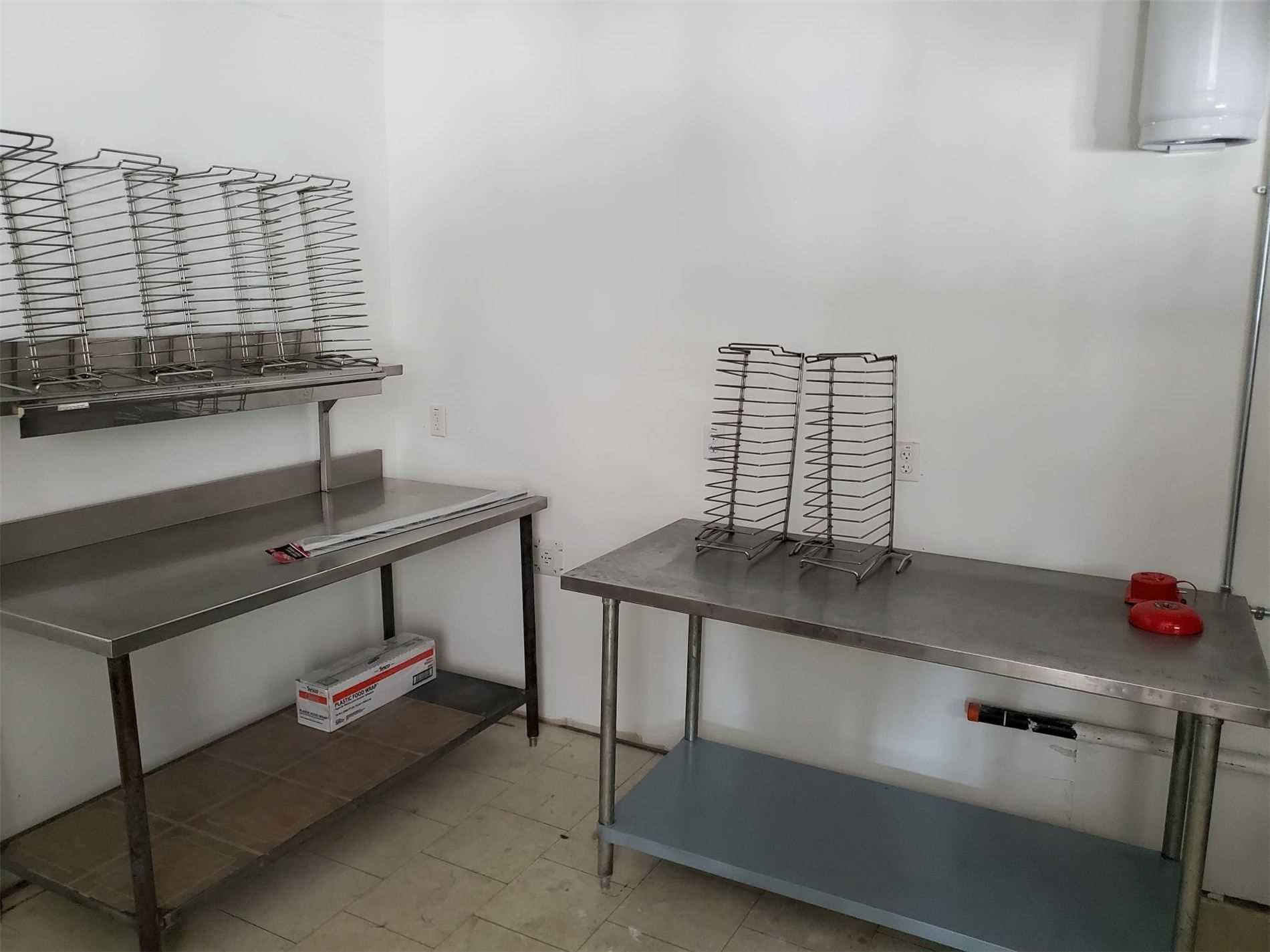 Food storage rack and table