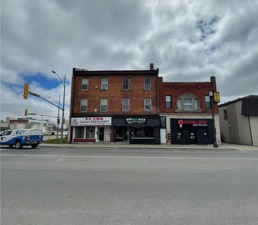 Restaurant For Sale In A Prime Busy Location