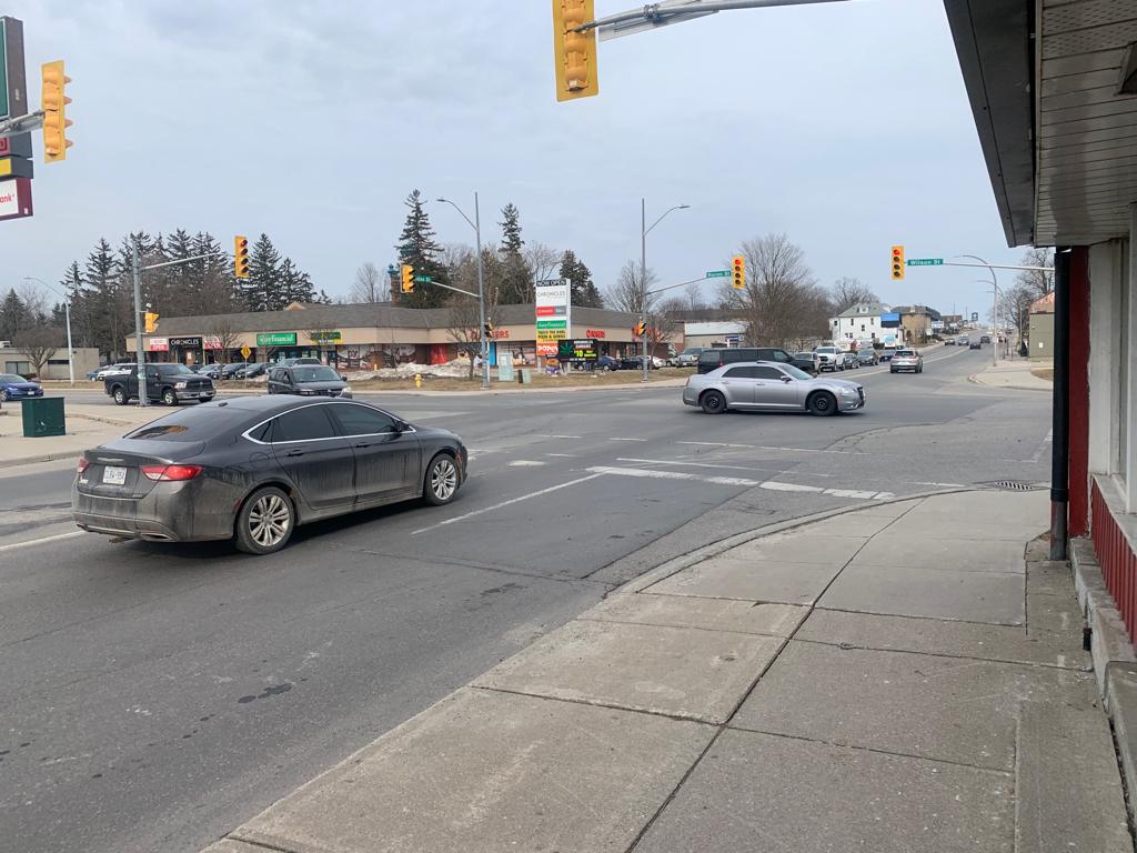 Road image with 2 cars